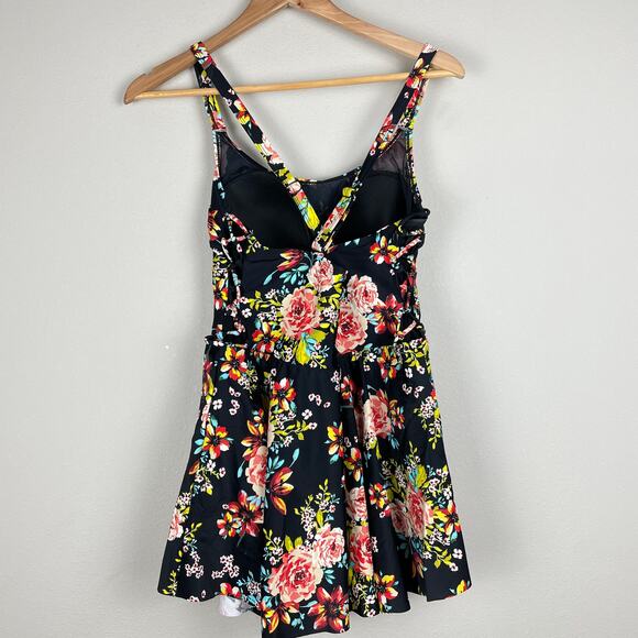 Torrid NWT Short Length Side Tie Swim Dress - Floral Size 0X Adjustable Strap - Picture 6 of 8